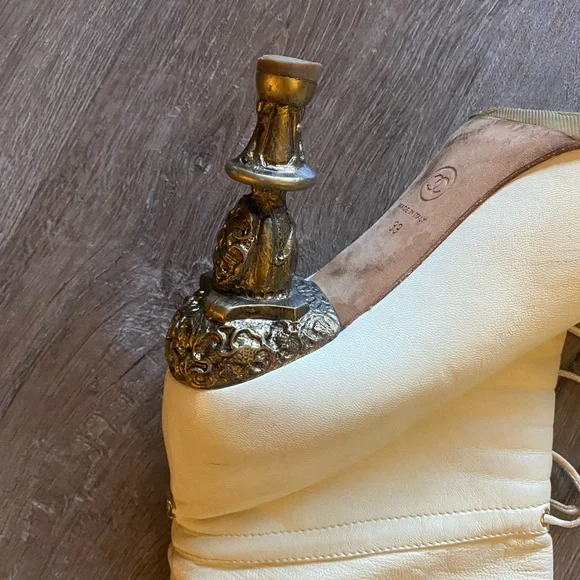 CHANEL Cream and Black Heeled Boots - Picture 5 of 16